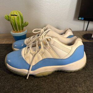 jordan 11 retro low unc // size 4 youth